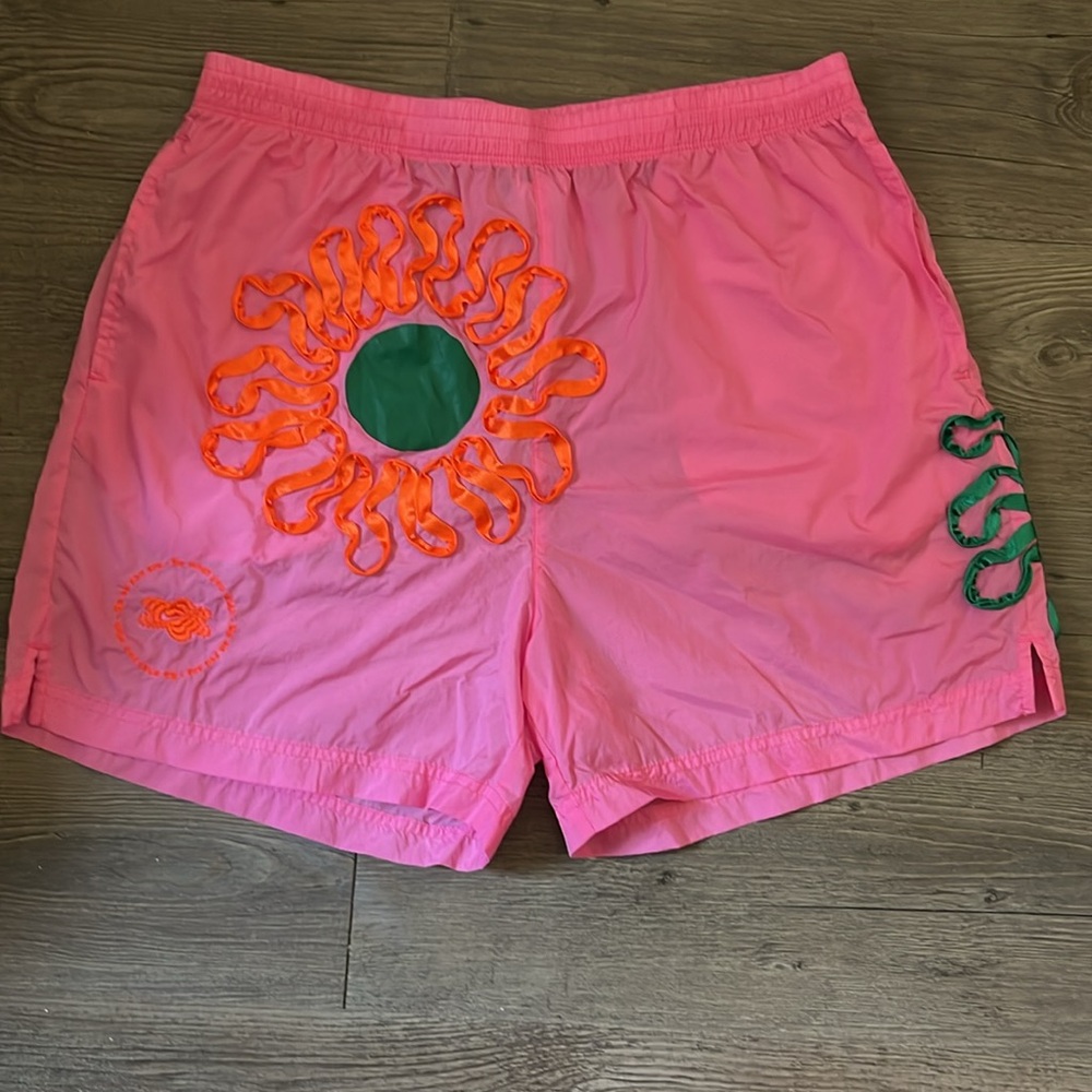 Nike Uphoria Daisy Woven Shorts
